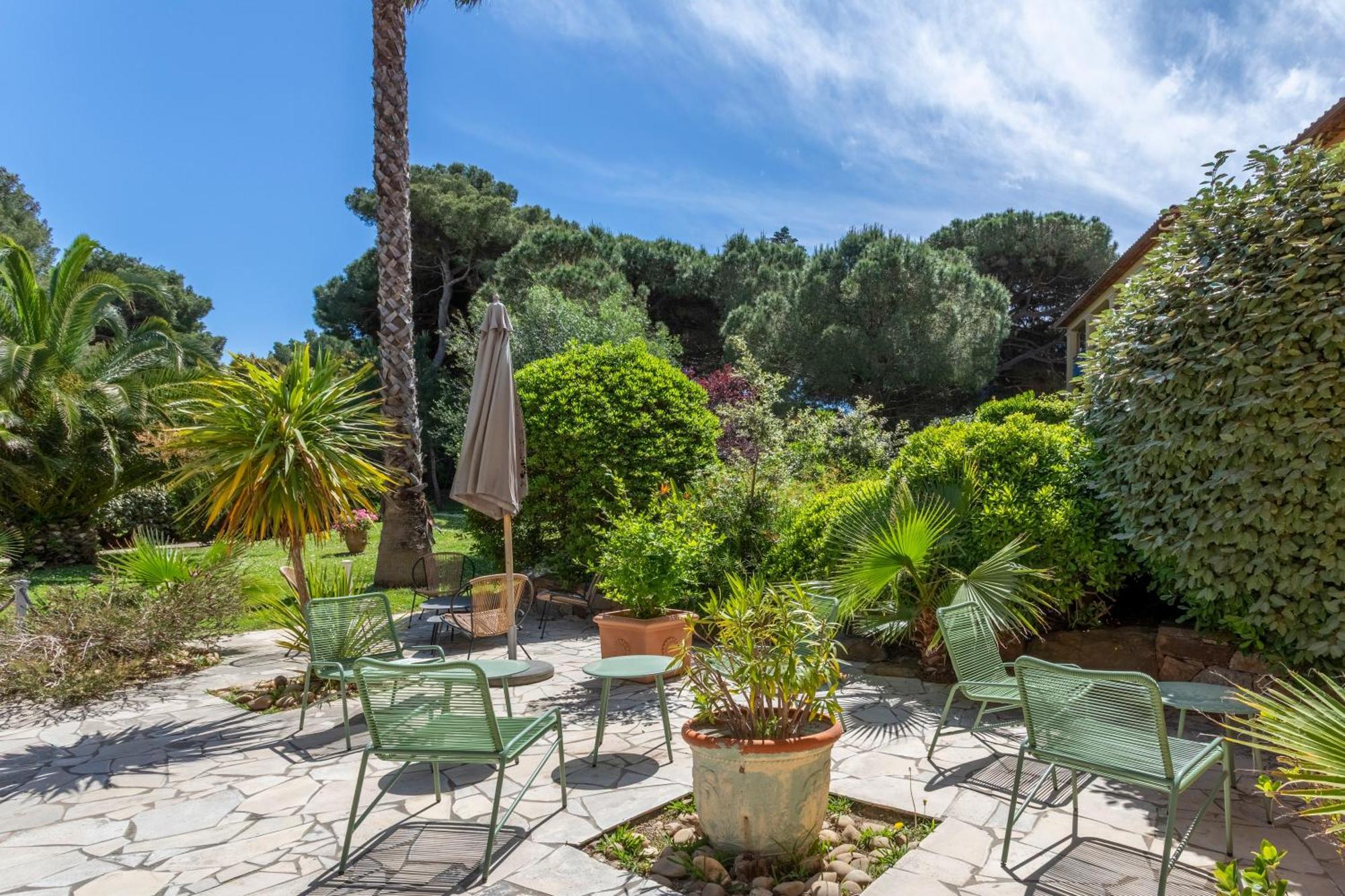 Residence Pierre & Vacances La Pinede Єр Екстер'єр фото